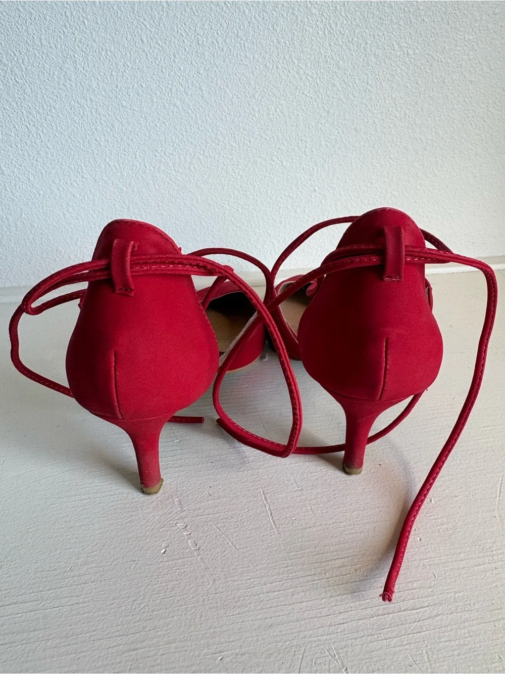 Journee Collection elegant red